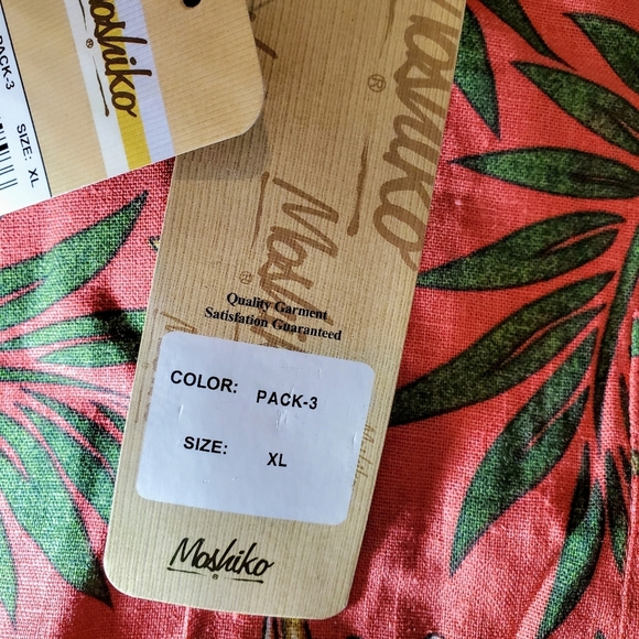 NWT Moshiko Men's Size Medium Tropical Button Down Collared Shirt - Picture 9 of 16